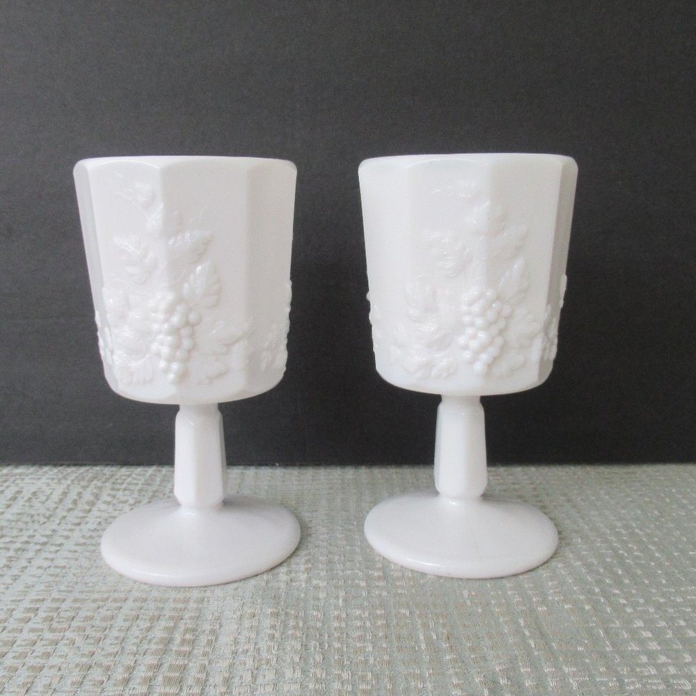 Set of 2 Vintage Milk Glass Grape Leaf Vine Pattern Goblet 6" H Mint, Never used